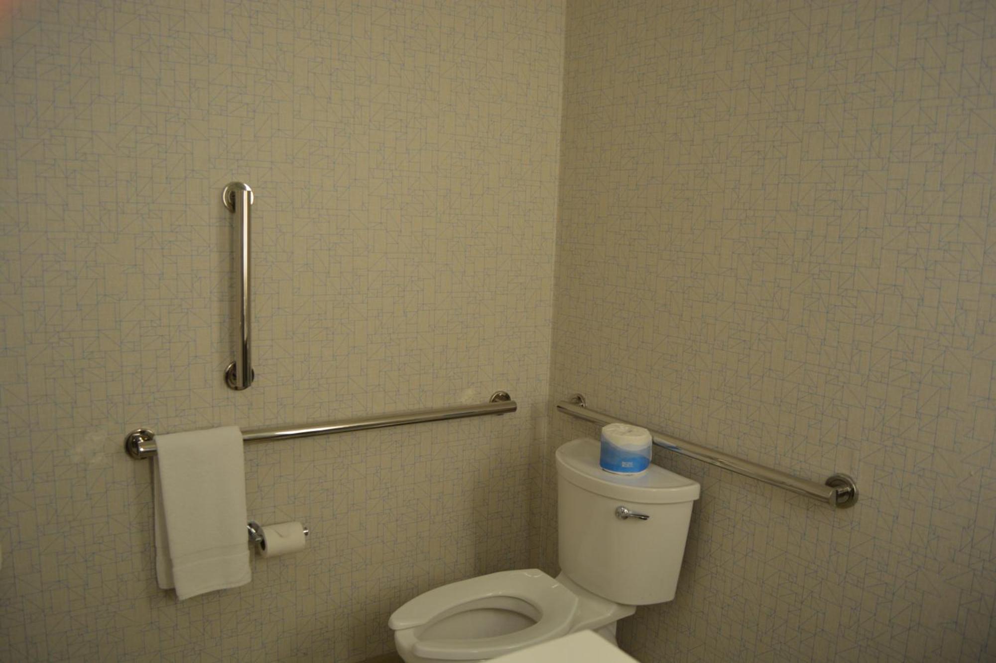 Holiday Inn Express & Suites Liberal Esterno foto