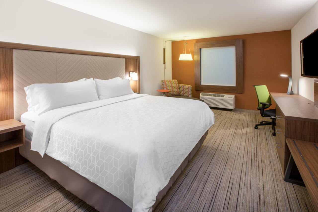 Holiday Inn Express & Suites Liberal Esterno foto